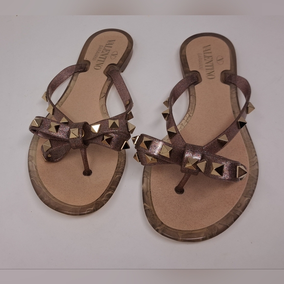 Valentino Garavani Women's Rockstud Jelly Flat Thong Sandals Italy 6 US / 36 EU - Picture 10 of 12